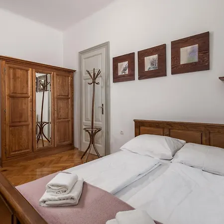 Daire 4 Bedroom Rijeka