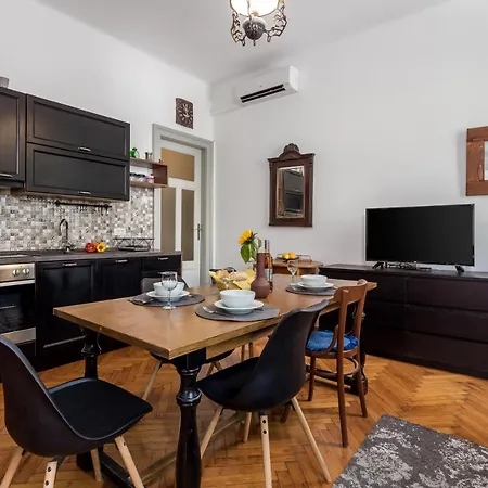 4 Bedroom