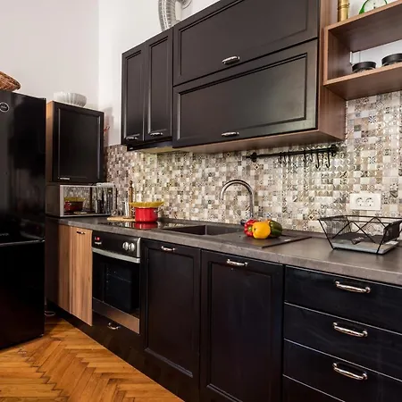 4 Bedroom Apartment