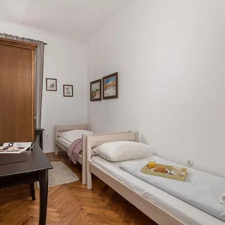 Apartment 4 Bedroom